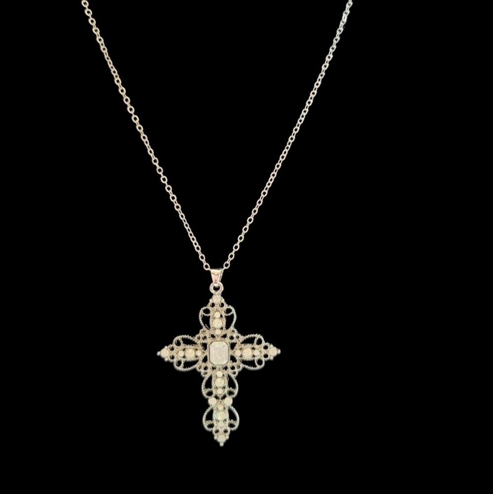 Elegant Cross Pendant Necklace White Color Gems 18" Chain